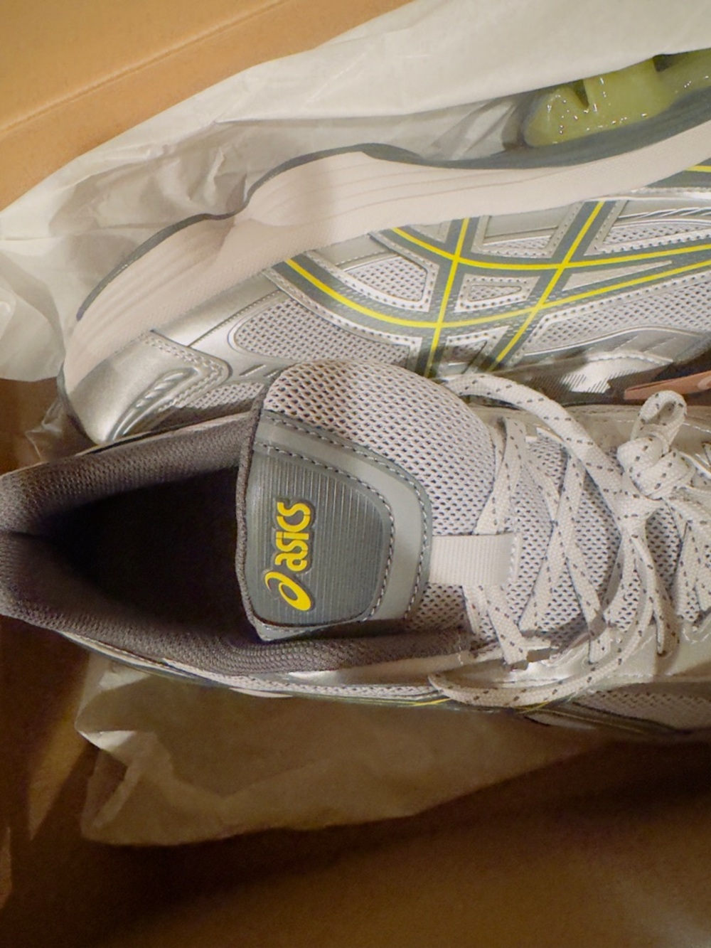 New men’s Asics White and Silver Mesh Athletic Shoes - Picture 3 of 8